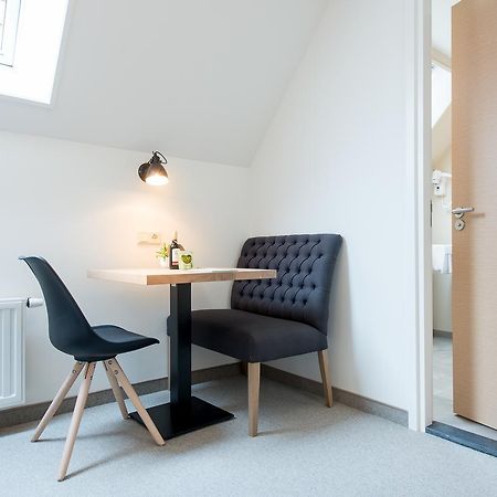 Leut Logies Hotel Vlieland Eksteriør billede